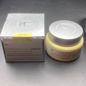 IT Cosmetics Confidence in a Cream Hydrating Moisturizer